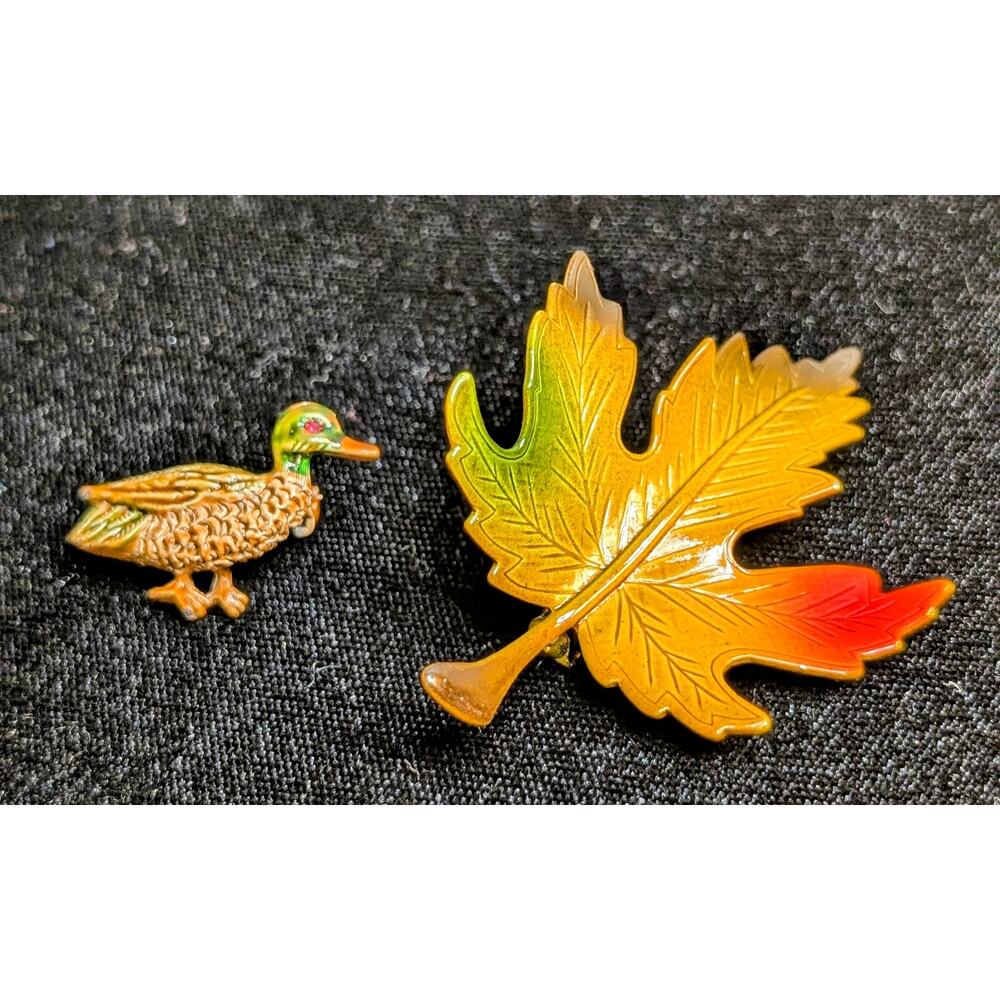 Vintage 80s 90s Unmarked Colorful Enamel Maple Leaf & Gerry's Duck Pins